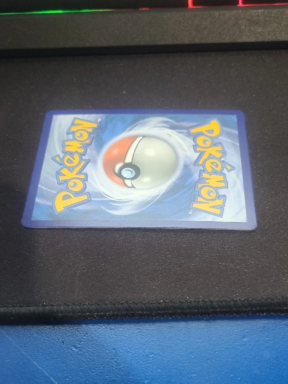 Pokemon Drapion VSTAR Holographic Pink Purple Yellow Blue